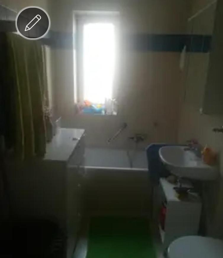 Helles Zimmer Mit Balkon Zwischen Uni Und Altstadt Ratisbona Esterno foto